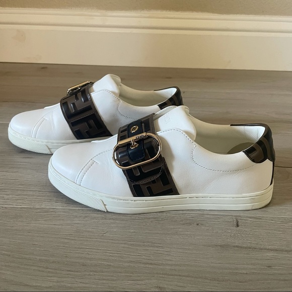 ***SOLD-Fendi Signature Pearland sneakers, 6.5 - Picture 6 of 11